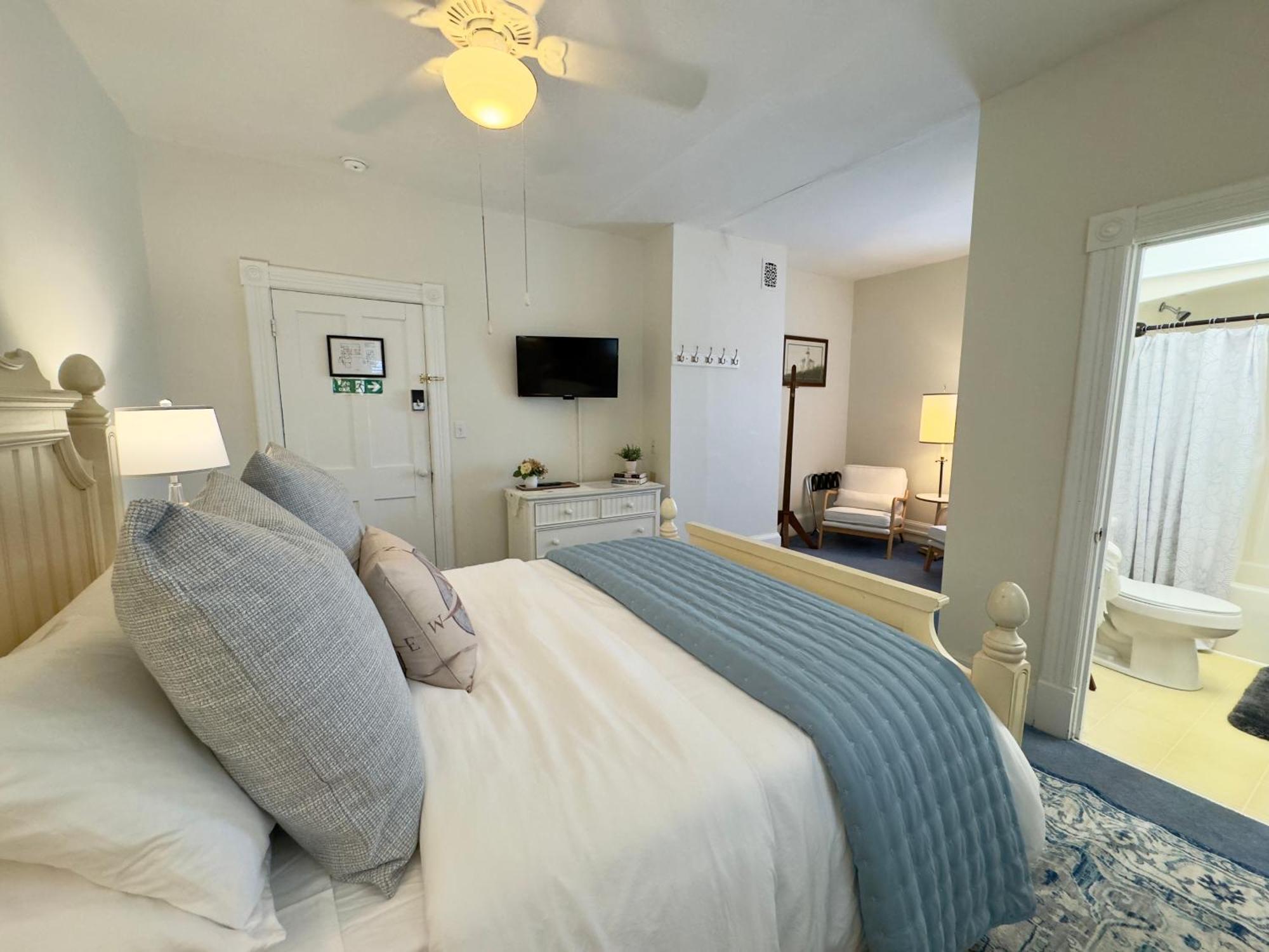 Victorian Inn Bed And Breakfast Marblehead Exterior photo