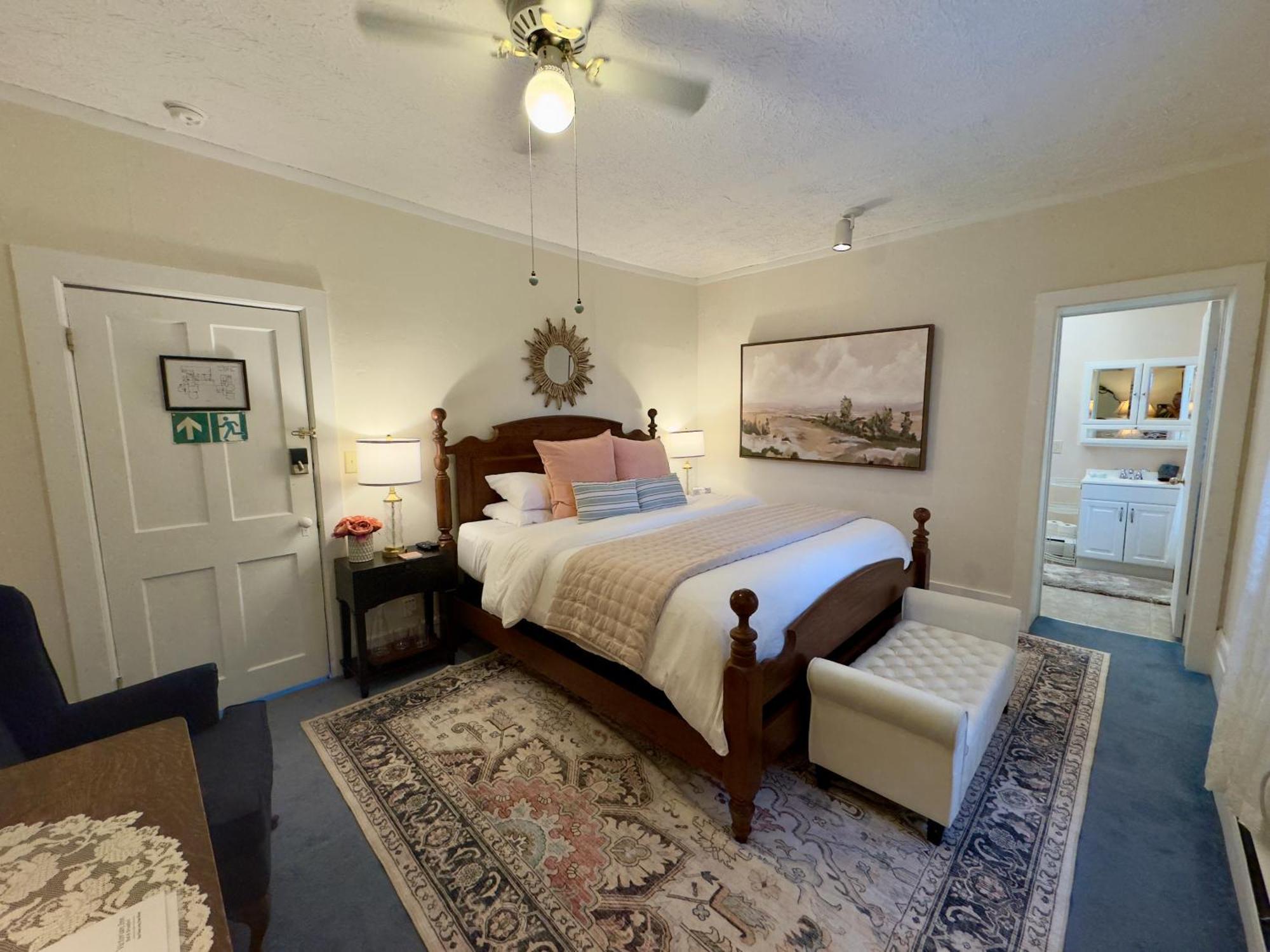 Victorian Inn Bed And Breakfast Marblehead Exterior photo