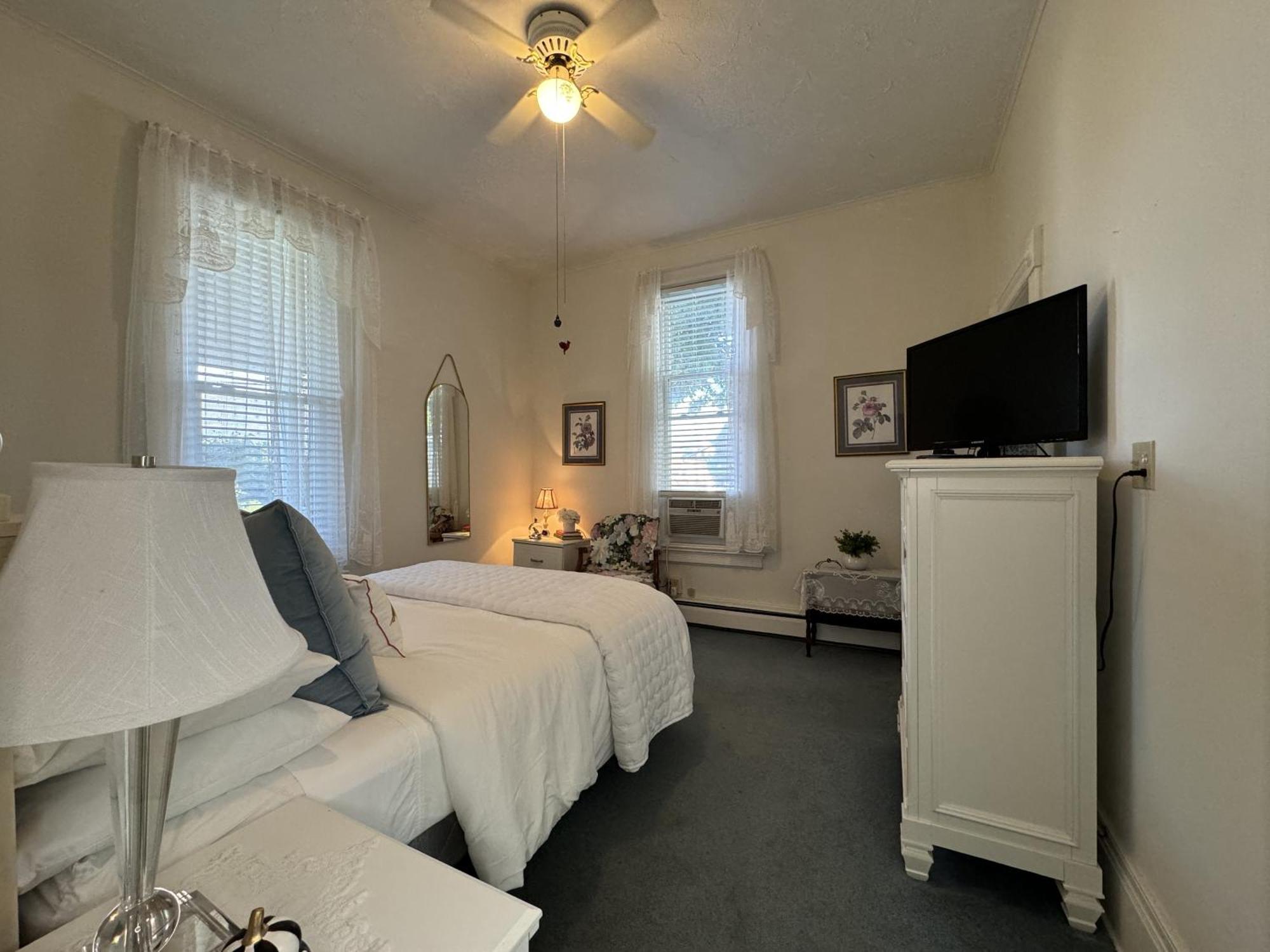 Victorian Inn Bed And Breakfast Marblehead Exterior photo