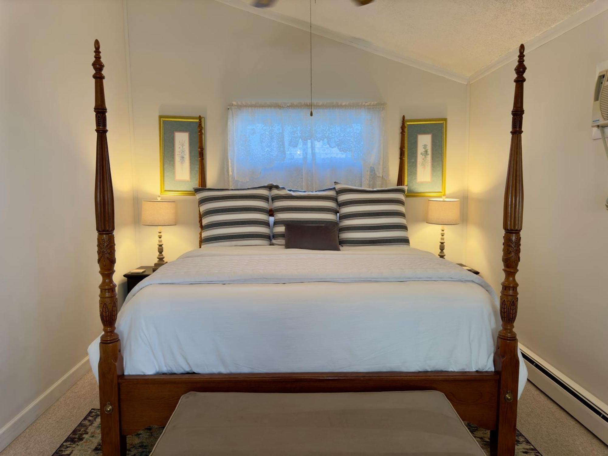 Victorian Inn Bed And Breakfast Marblehead Exterior photo