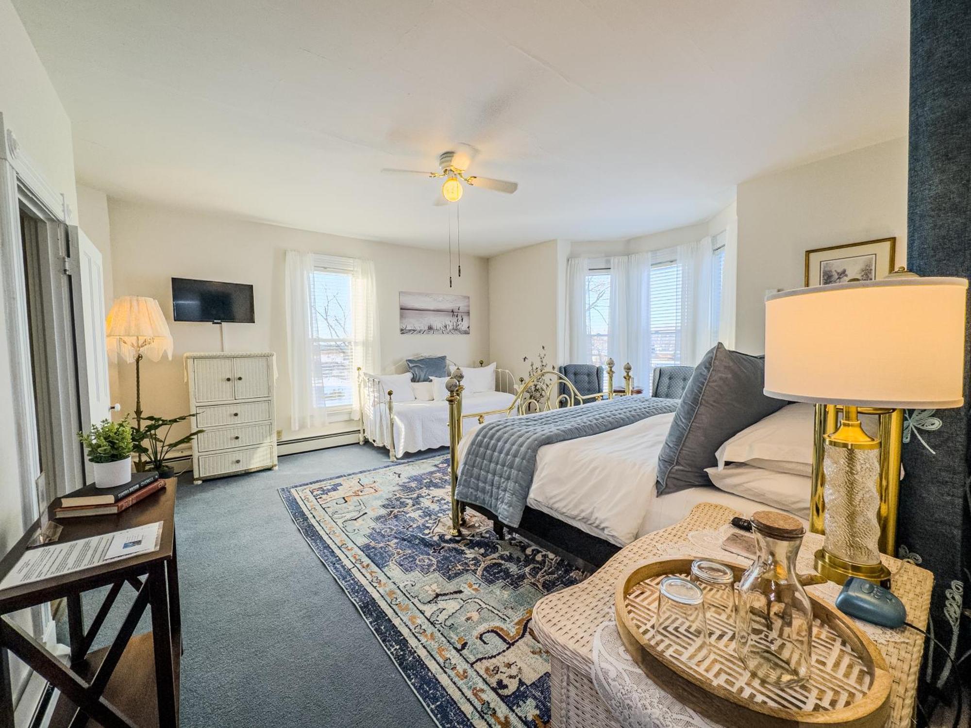 Victorian Inn Bed And Breakfast Marblehead Exterior photo